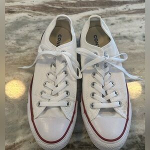 White Converse All Star women’s 8.5